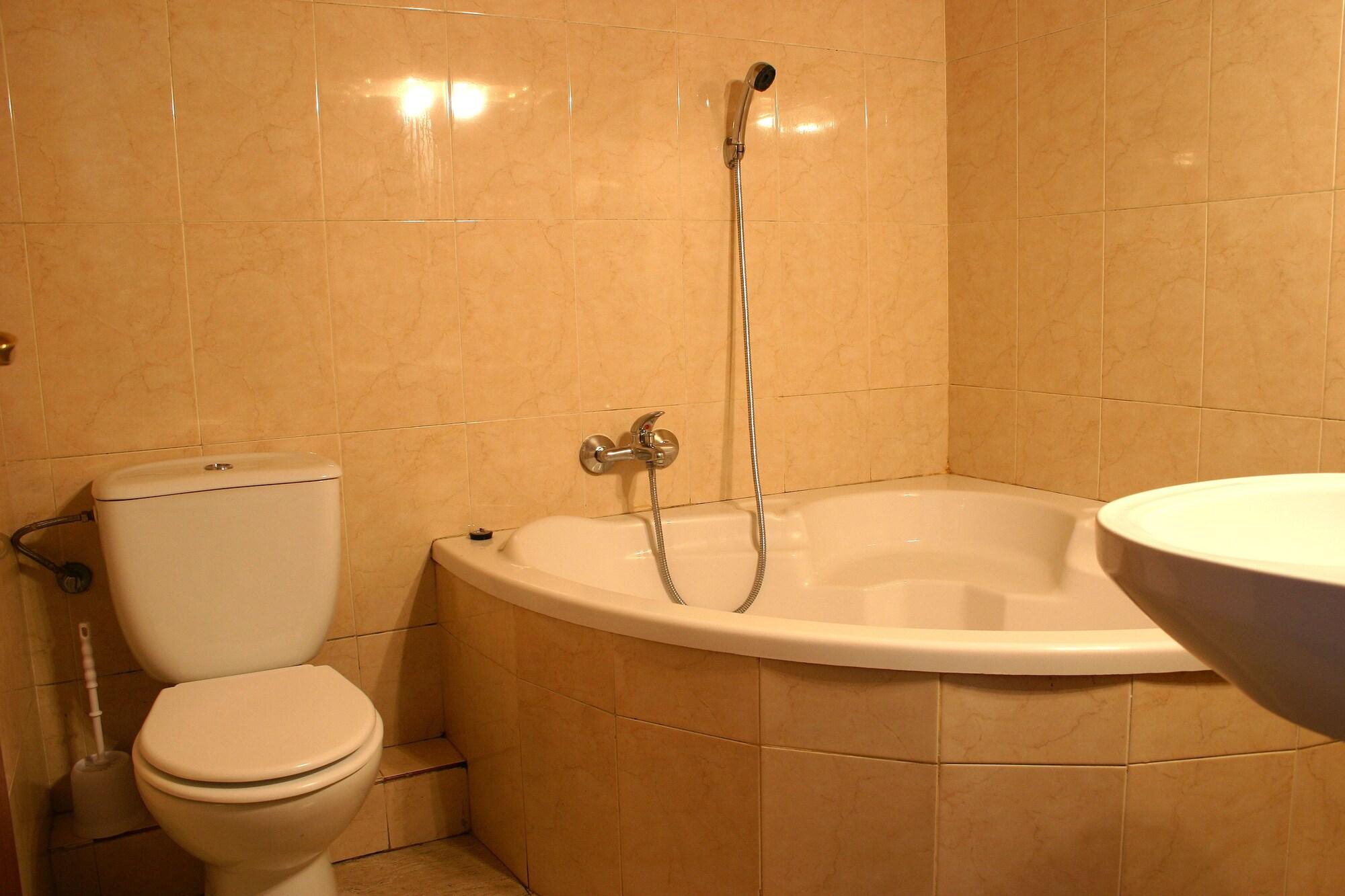 Hostal Eden บาร์เซโลนา ภายนอก รูปภาพ