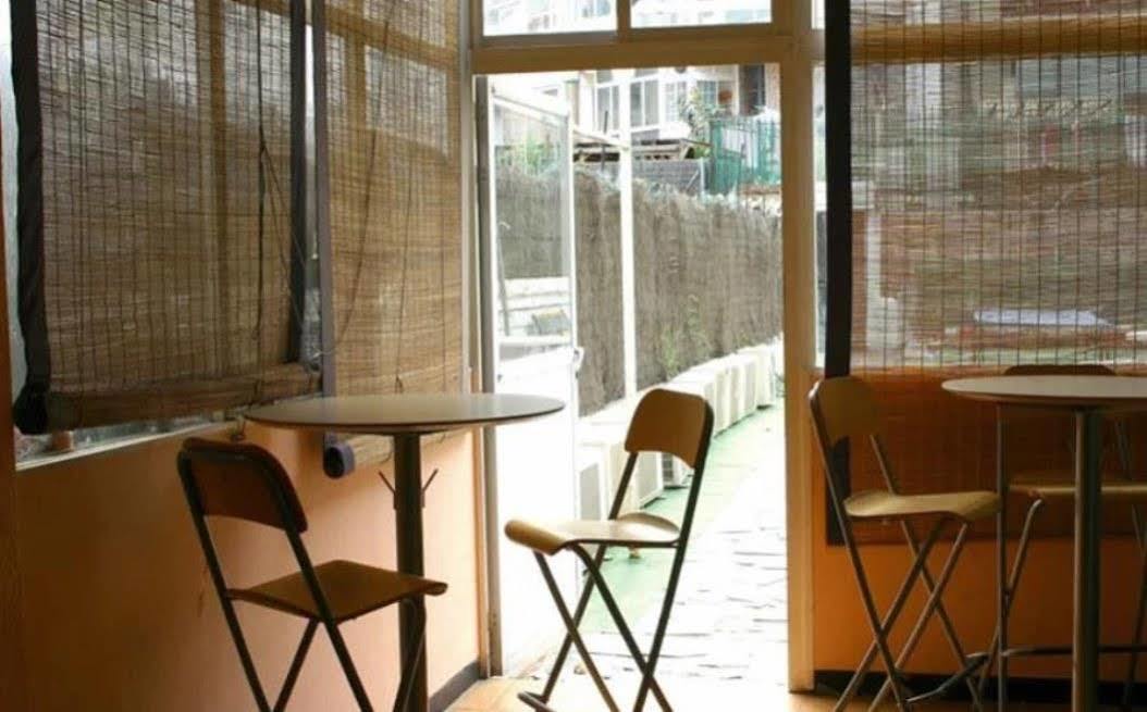 Hostal Eden บาร์เซโลนา ภายนอก รูปภาพ