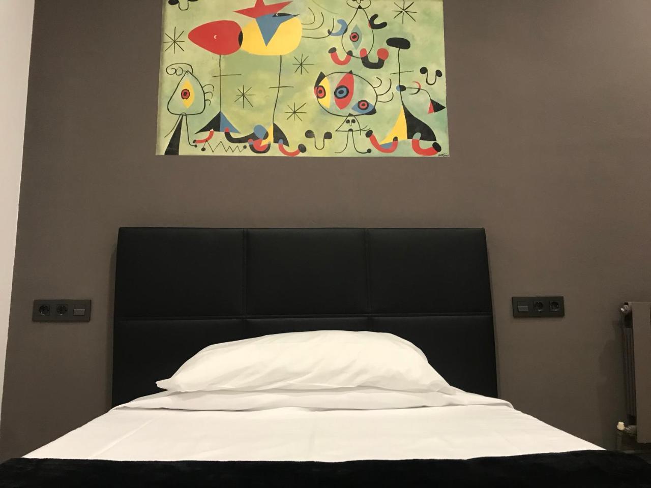 Hostal Eden บาร์เซโลนา ห้อง รูปภาพ
